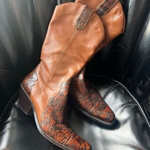 Women's Two-Tone Brown Buttery-Soft Leather Western Heeled Boots